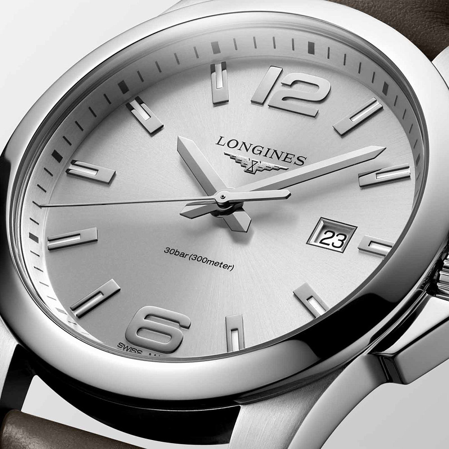 Часы Longines Conquest L3.760.4.76.5 — кварцевые, металл сталь