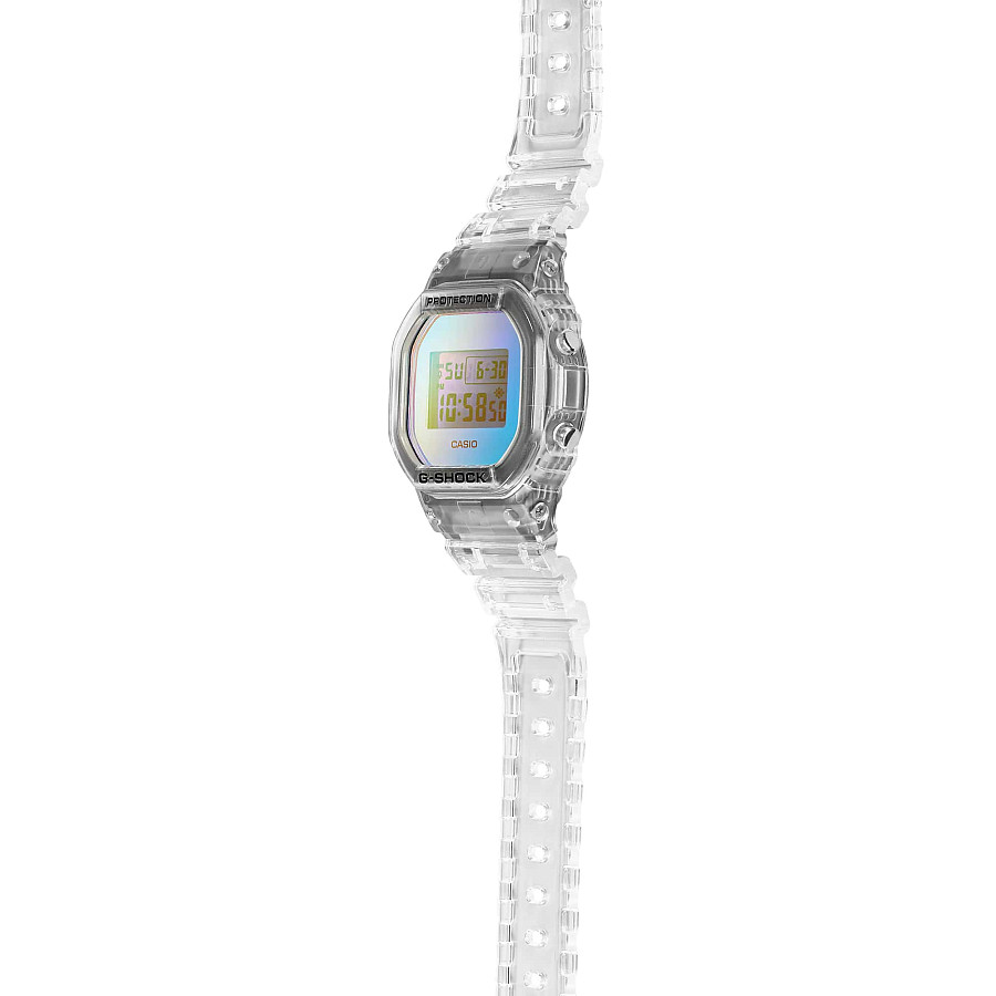 Часы Casio G-Shock DW-5600SRS-7 — Япония, электронные