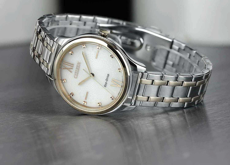 Часы Citizen Eco-Drive EM0506-77A — женские, двухцветный
