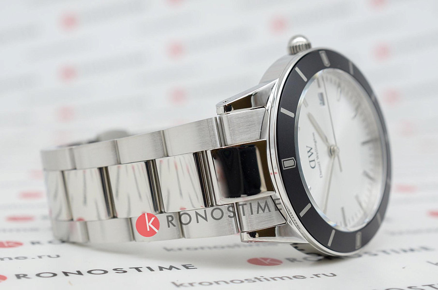 Часы Daniel Wellington Iconic Paradigma Link Black Bezel DW00100819 — артикул DW00100819