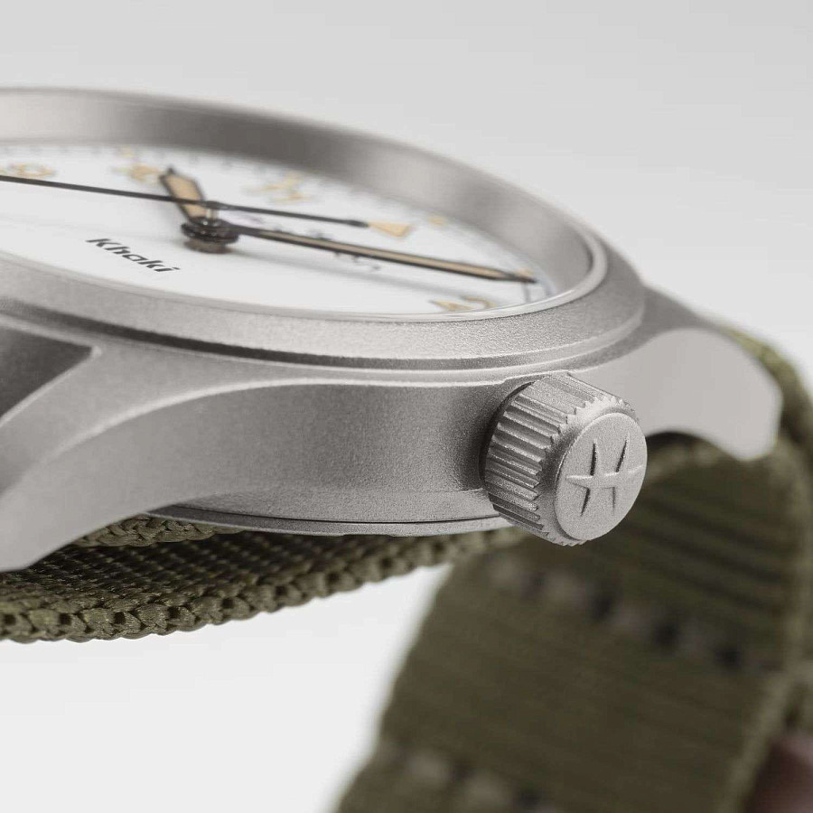 Часы Hamilton Khaki Field Quartz 33mm H69301910 — Швейцария, кварцевые