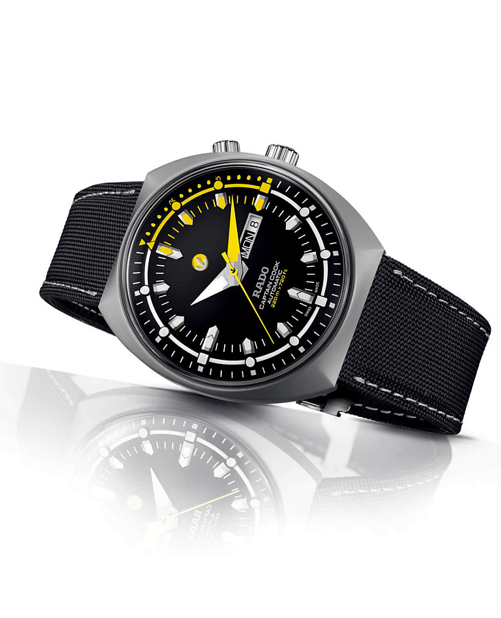 Часы Rado Captain Cook MKIII R33030176 — тканевый, мужские