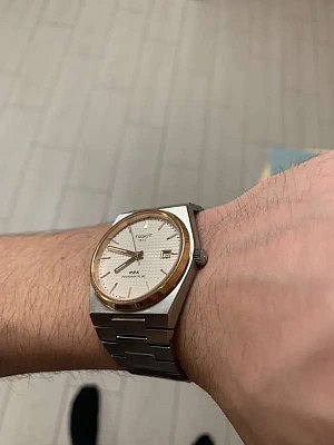 Фото покупателя: Швейцарские механические наручные часы Tissot PRX Powermatic 80 T137.407.21.031.00