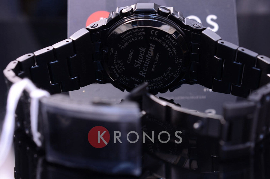 Часы Casio G-Shock GMW-B5000GD-1 — электронные, Япония, мужские