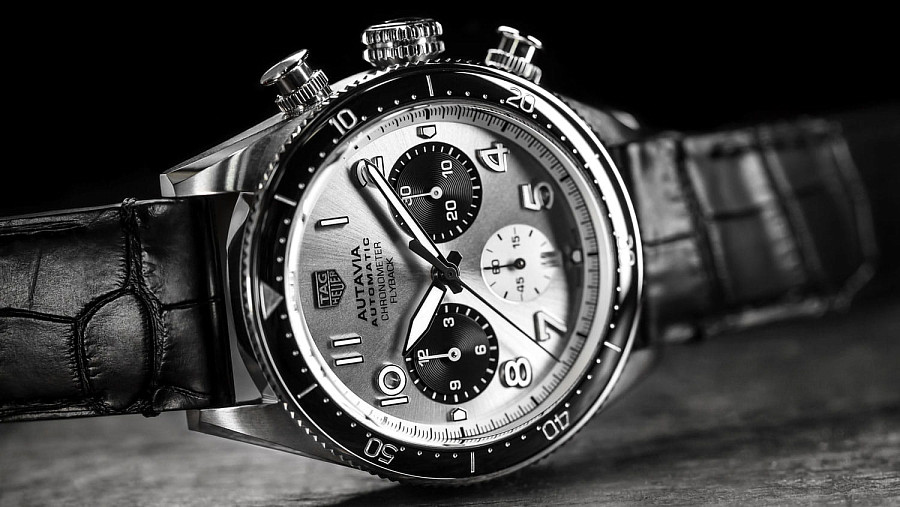 Часы TAG Heuer Autavia CBE511B.FC8279 — серебристый, металл сталь
