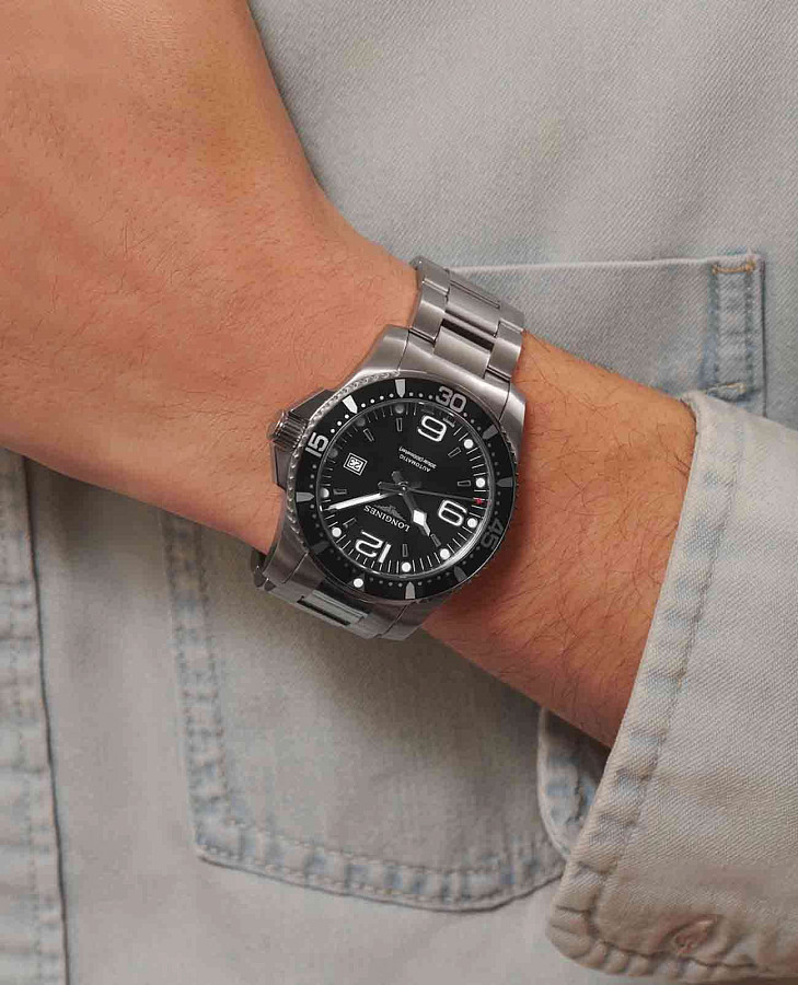 Часы Longines HydroConquest L3.841.4.56.6 — черный, металл сталь алюминий