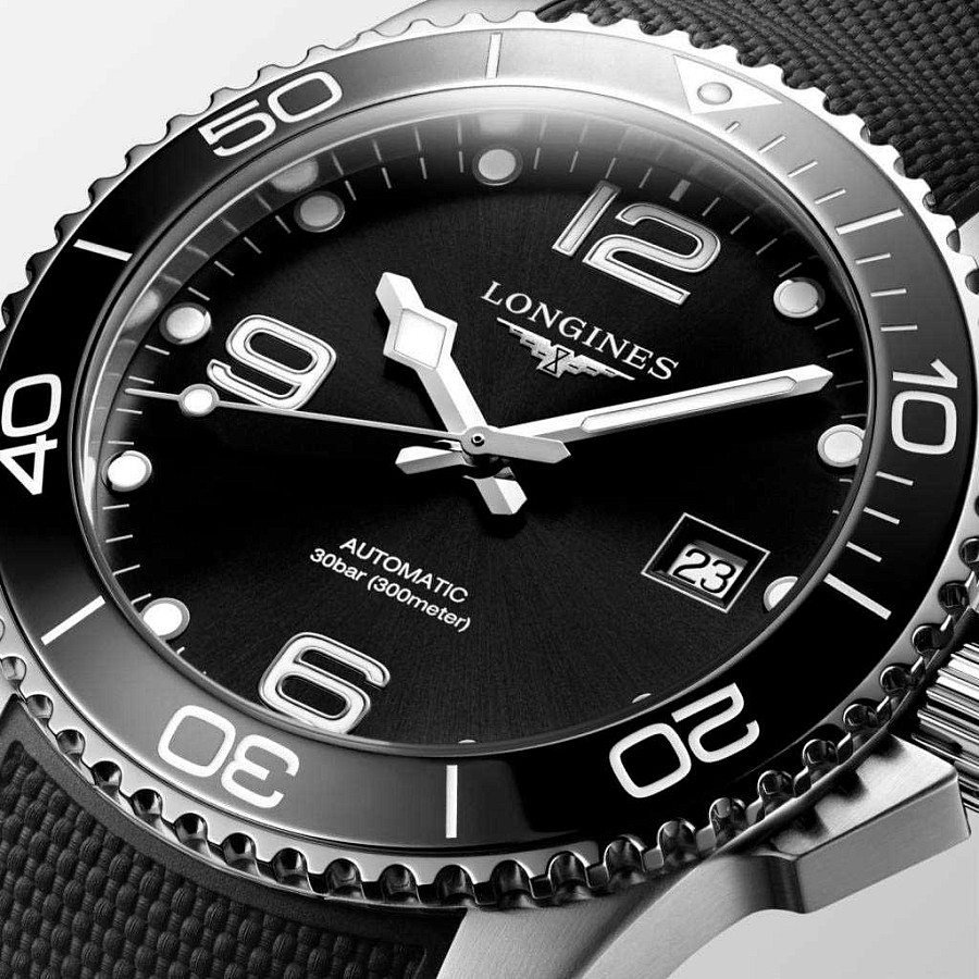 Часы Longines HydroConquest L3.781.4.56.9 — черный, металл сталь