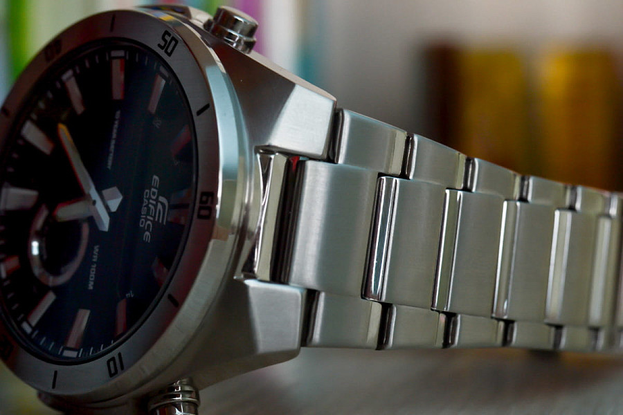 Часы Casio Edifice ERA-110D-1A — мужские, нержавеющая сталь