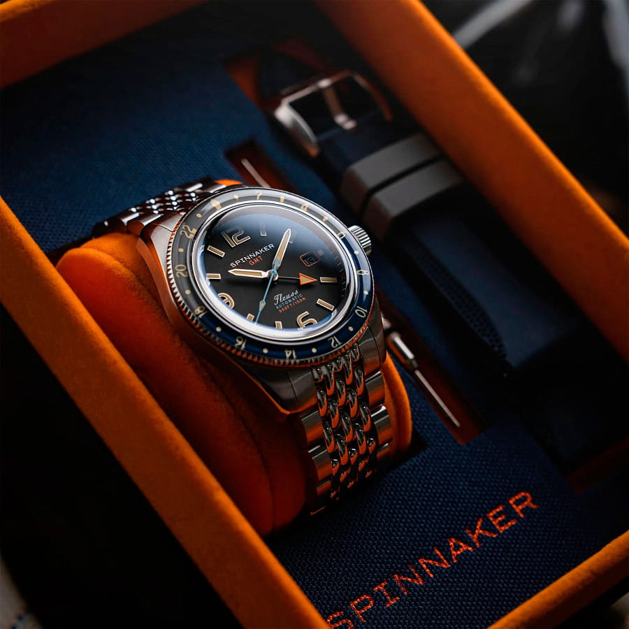 Часы Spinnaker Fleuss Gmt Automatic SP-5120-11 — механические, сталь металл