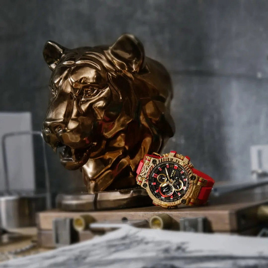 Часы Casio G-Shock Premium MTG-B1000CX-4A — Япония, электронные