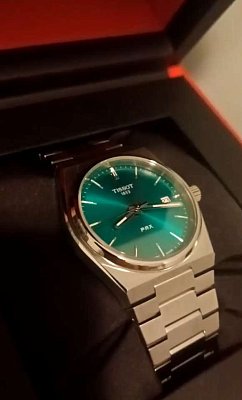 Фото покупателя: Швейцарские наручные часы Tissot PRX 35 mm T137.210.11.081.00