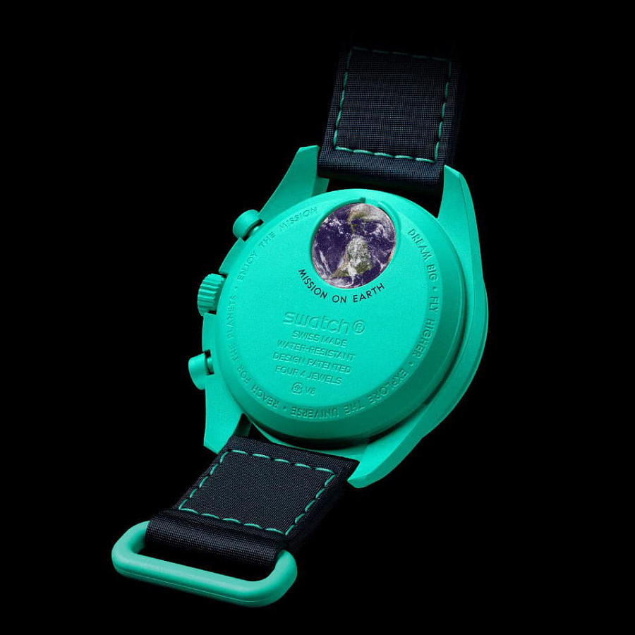 Часы Swatch x Omega Bioceramic Moonswatch Mission on Earth: Polar Lights SO33L103 — артикул SO33L103