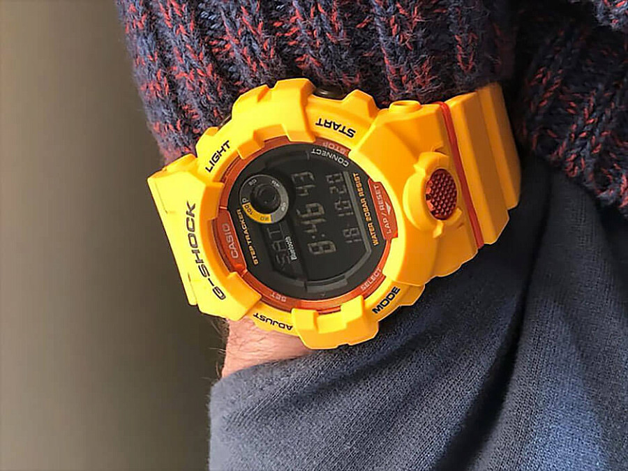 Часы Casio G-Shock GBD-800-4 — электронные, пластик