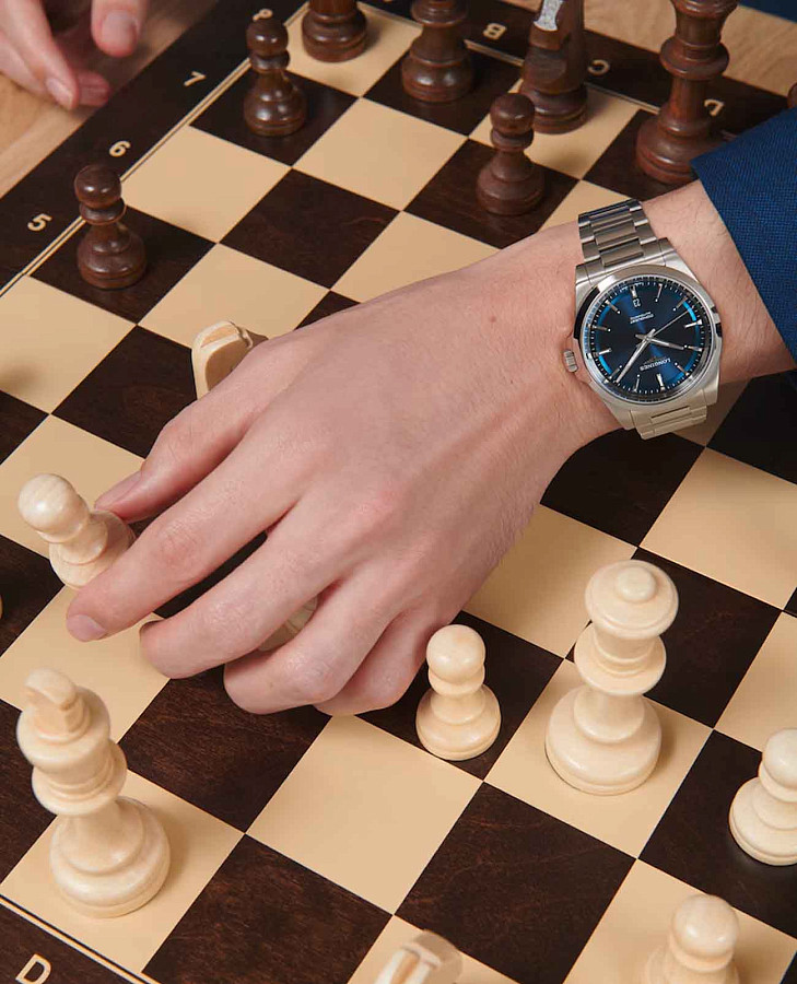 Часы Longines Conquest L3.830.4.92.6 — синий, механические