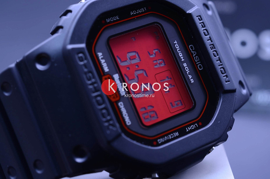 Часы Casio G-Shock GW-B5600AR-1 — Япония, электронные