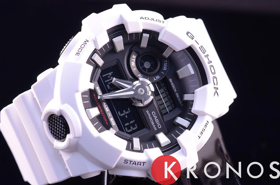 Часы Casio G-Shock GA-700-7ADR (GA-700-7A) — черный, пластик