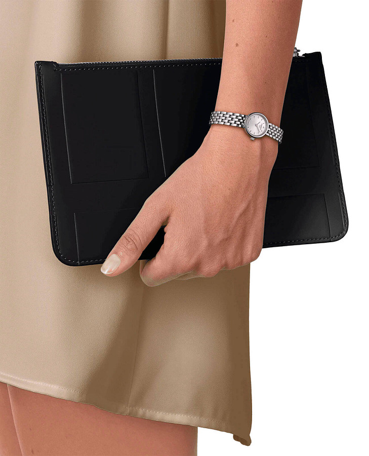 Часы Tissot Lovely T058.009.11.031.00 — кварцевые, сталь металл