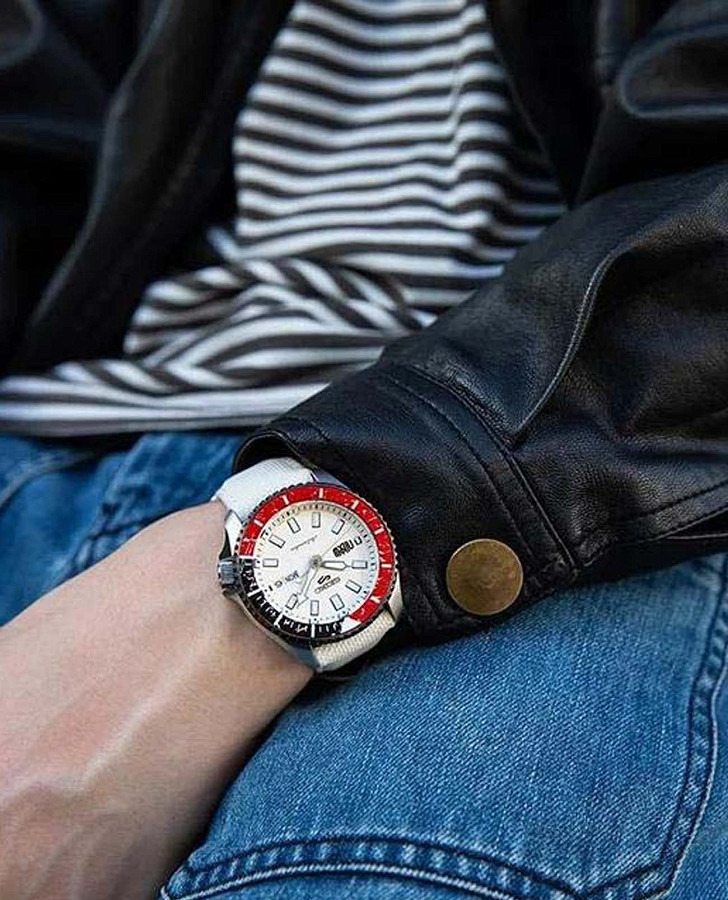 Часы Seiko SRPF19K1 — сталь, Япония