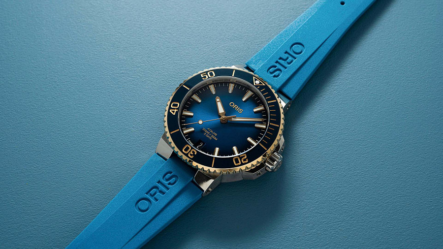Часы Oris Aquis Date Calibre 400 01 400 7769 6355-07 4 22 75FC — механические, металл сталь