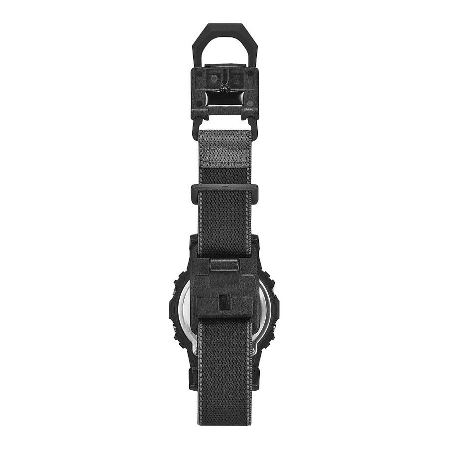 Часы Casio G-Shock DW-5600MNC-1 — пластик, Япония