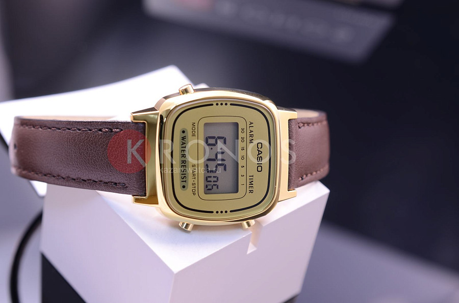 Часы Casio Illuminator LA670WEGL-9E — пластик, Япония
