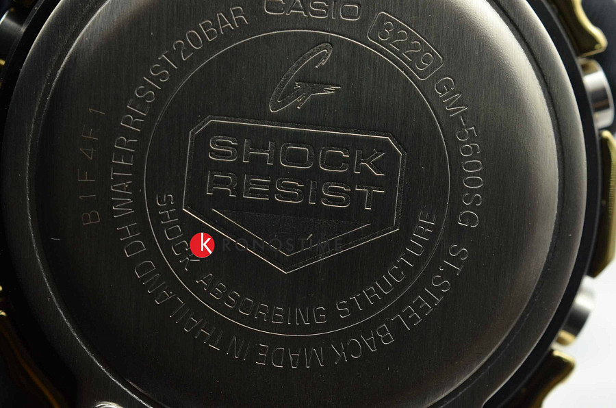 Часы Casio G-Shock GM-5600SG-9ER — электронные, Япония, мужские