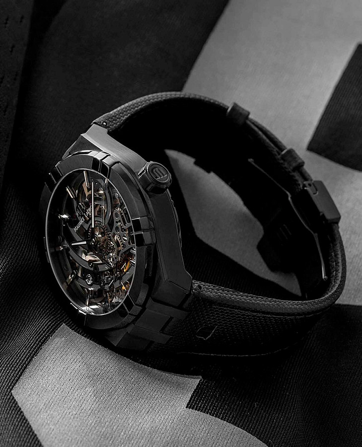 Часы Maurice Lacroix Aikon Automatic AI6028-PVB01-030-1 — механические, металл сталь