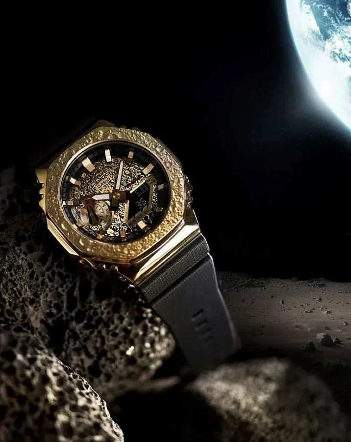 Часы Casio G-Shock GM-2100MG-1A Moon Watch Gold — артикул GM-2100MG-1AER