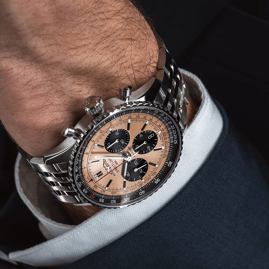 Часы Breitling Navitimer B01 Chronograph 43 AB0138241K1A1 — артикул AB0138241K1A1