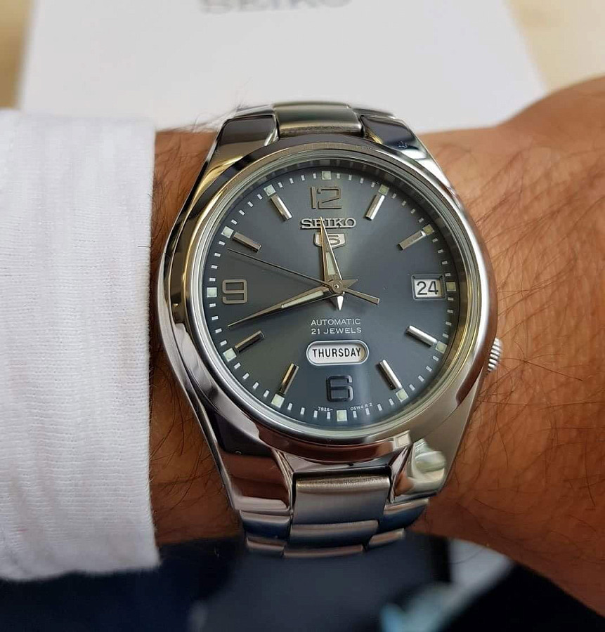 Часы Seiko 5 Regular SNK621K1 — серый, сталь металл