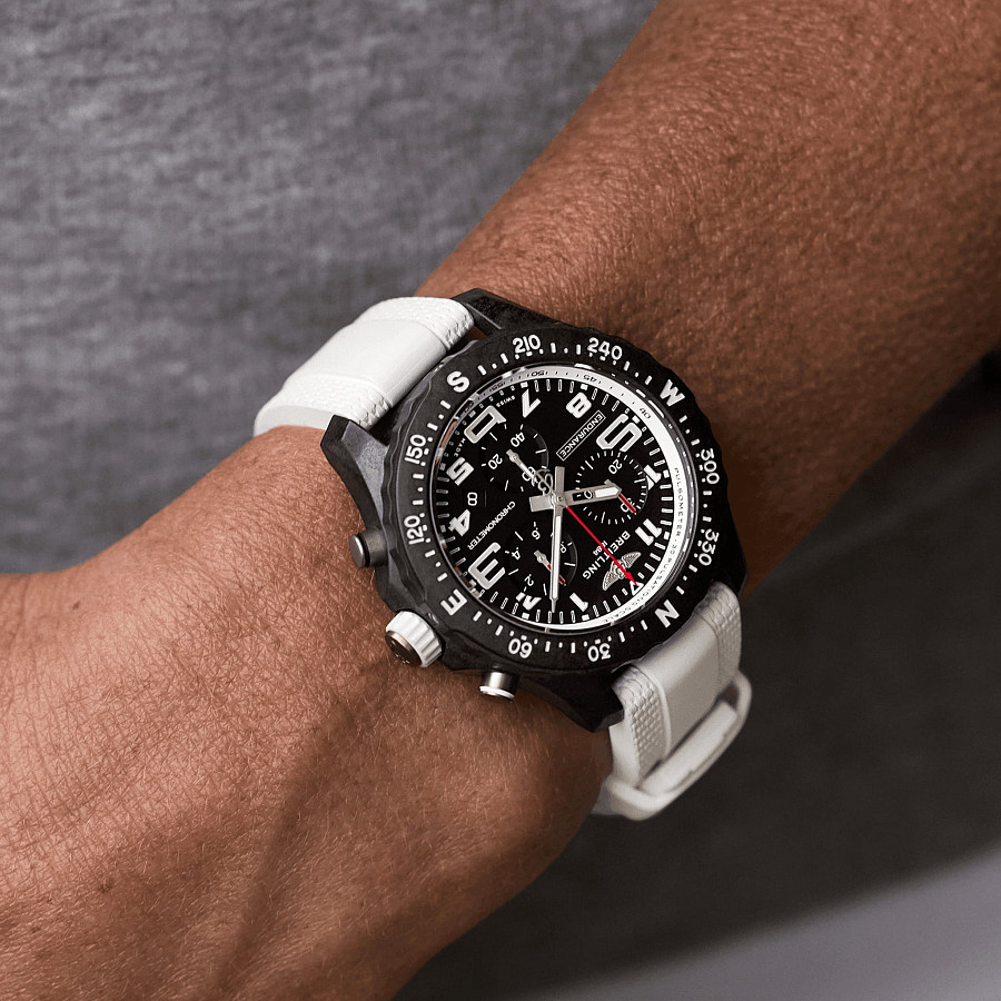 Часы Breitling Endurance Pro 38 X83310A71B1S1 — артикул X83310A71B1S1