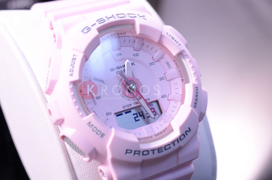 Часы Casio G-Shock GMA-S130-4A — пластик, Япония