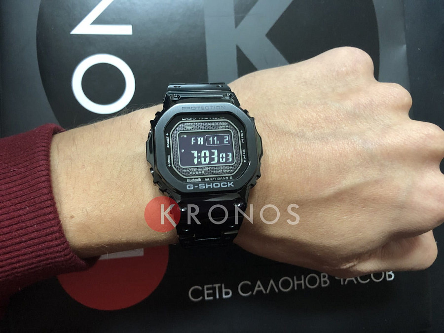 Часы Casio G-Shock GMW-B5000GD-1 — артикул GMW-B5000GD-1ER, мужские