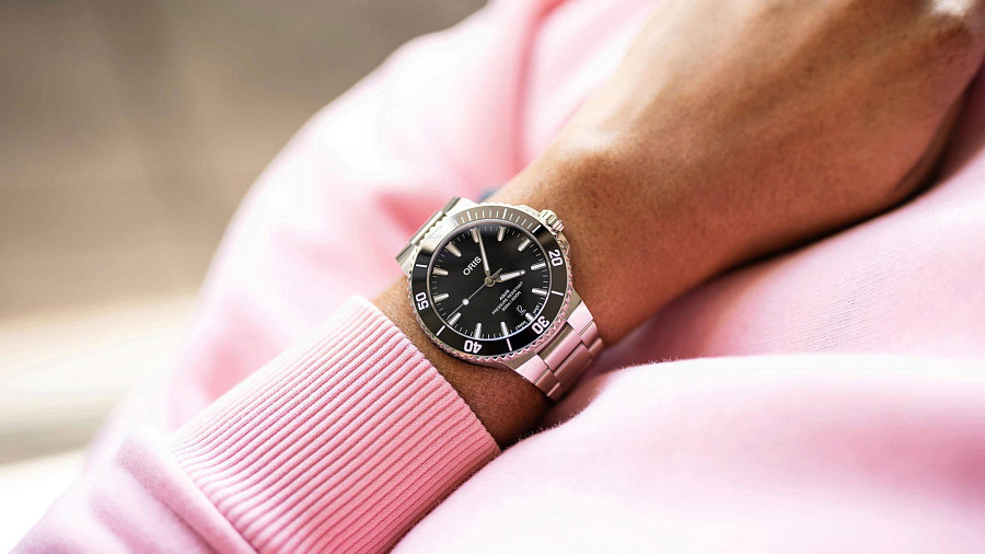 Часы Oris Aquis Date 01 733 7787 4154-07 8 22 04PEB — механические, Швейцария, мужские
