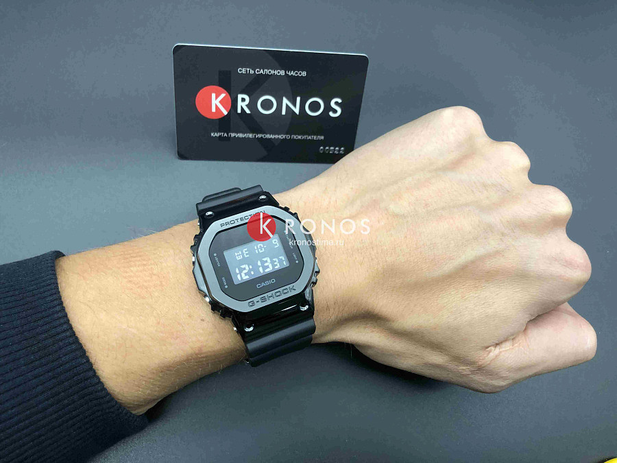 Часы Casio G-Shock GM-5600B-1 — артикул GM-5600B-1ER