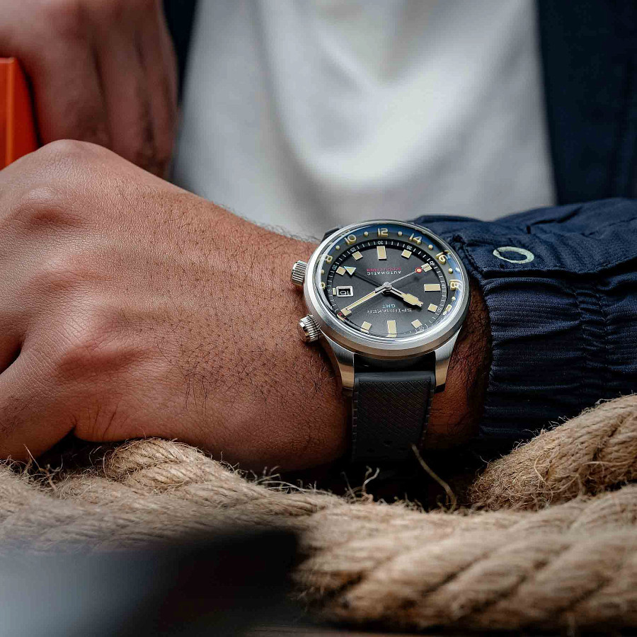 Часы Spinnaker Bradner Gmt Automatic SP-5121-33 — нержавеющая сталь, мужские