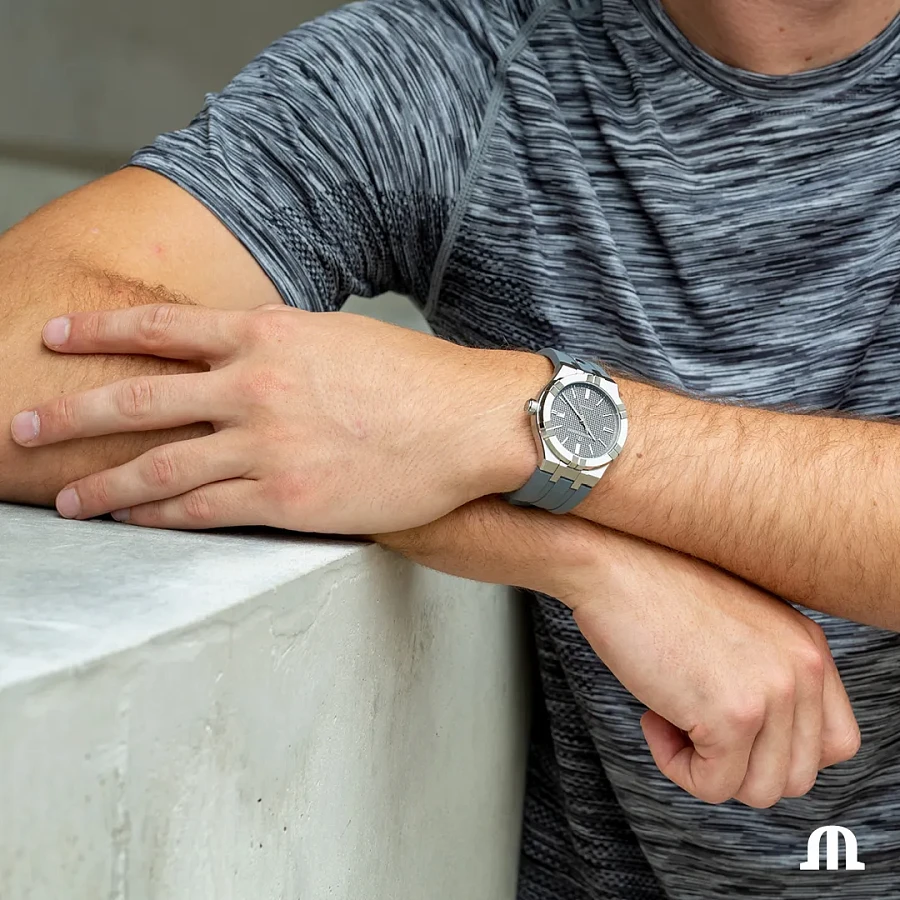 Часы Maurice Lacroix Aikon Automatic AI6007-SS00F-230-A — нержавеющая сталь, мужские