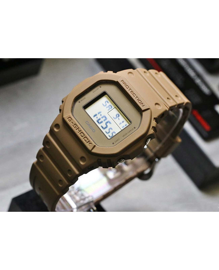 Часы Casio G-Shock DW-5600NC-5DR (DW-5600NC-5) — пластик, Япония