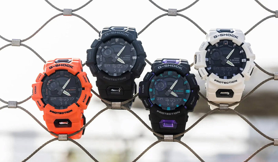 Часы Casio G-Shock GBA-900-4ADR (GBA-900-4A) — оранжевый, пластик
