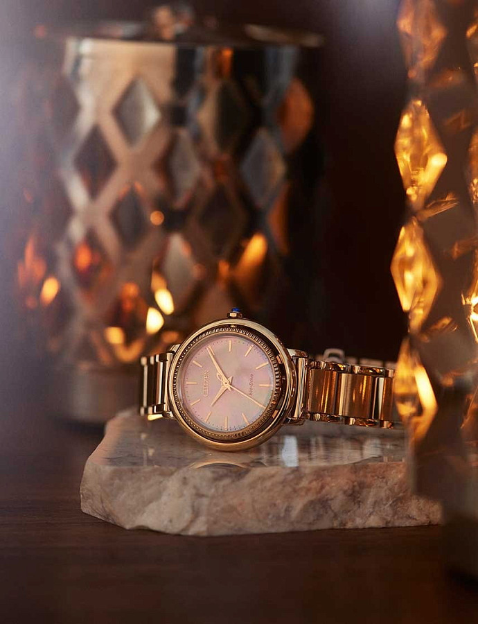 Часы Citizen Citizen L EM1103-86Y — женские, нержавеющая сталь с ip-покрытием