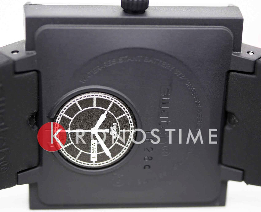 Часы Swatch Square Bioceramic Standard SO34B701 — Швейцария, кварцевые