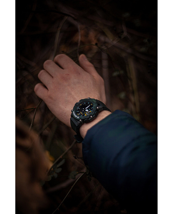 Часы Casio G-Shock GA-2200MFR-3A — Япония, электронные