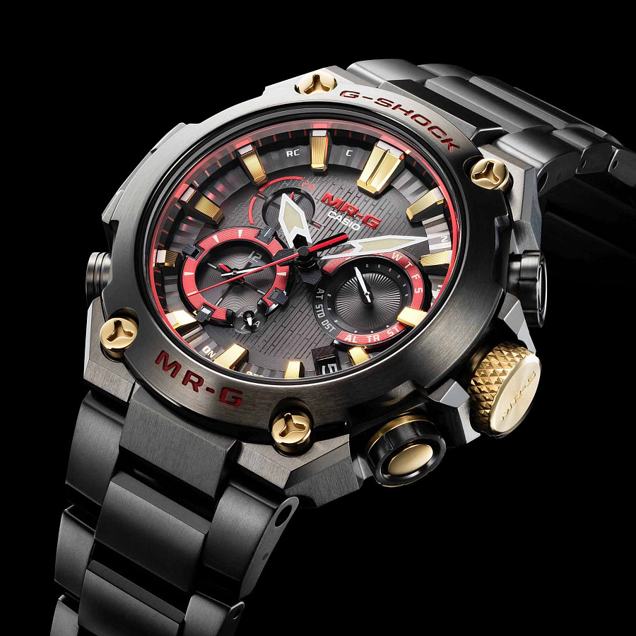 Часы Casio G-Shock MRG-B2000B-1A4DR — черный, титан