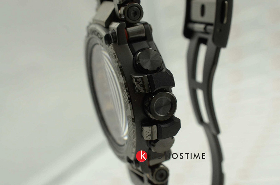 Часы Casio G-Shock Premium MTG-B1000WLP-1A — черный, сталь пластик