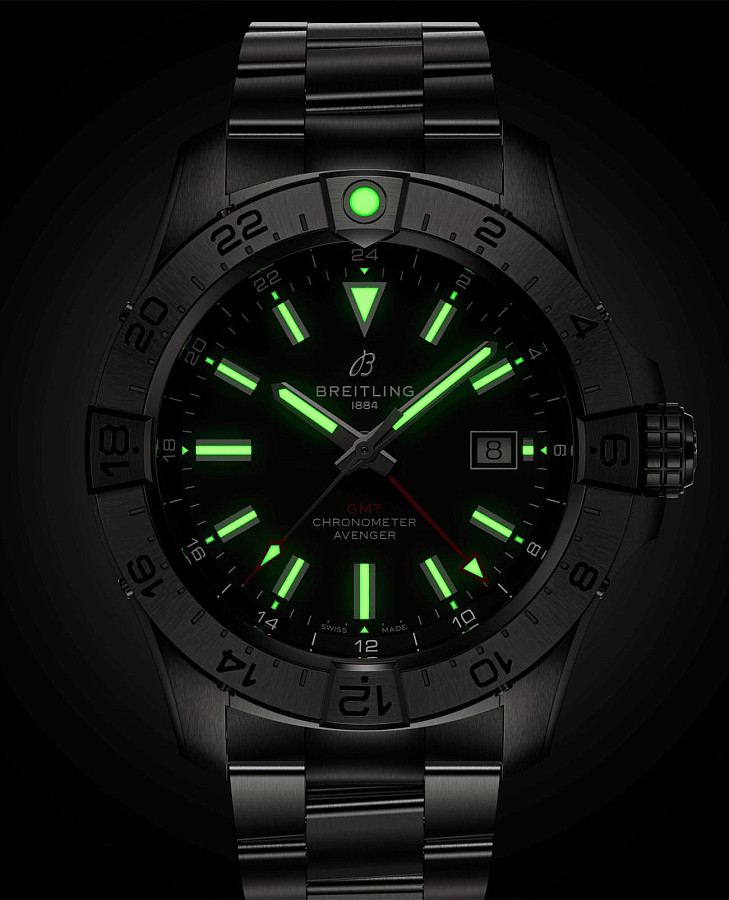 Часы Breitling Avenger Automatic GMT 44 A32320101B1A1 — мужские, нержавеющая сталь