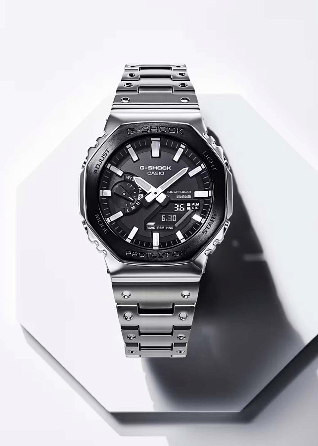 Часы Casio G-Shock GM-B2100BT-1A — черный, металл сталь