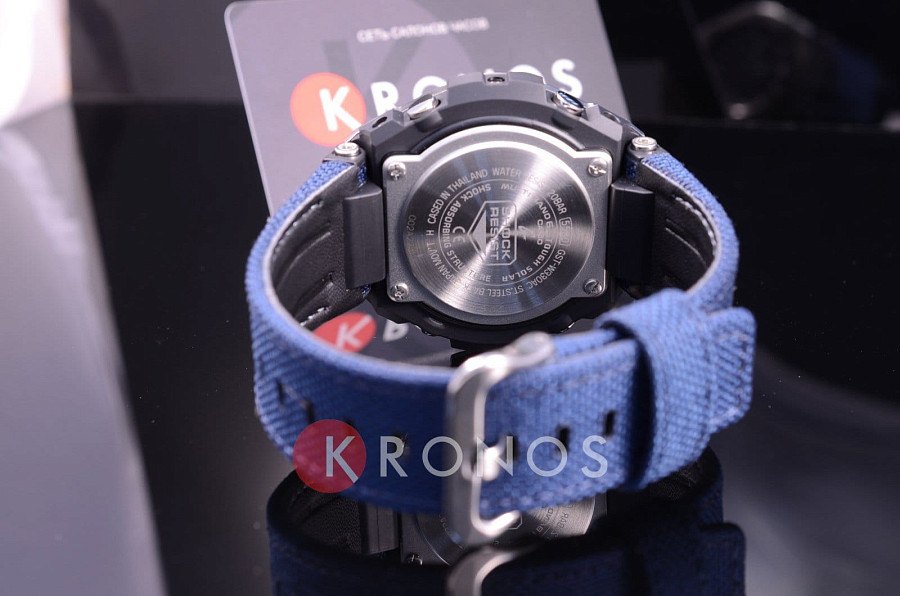 Часы Casio G-Shock GST-W330AC-2A — мужские, кожа + нейлон