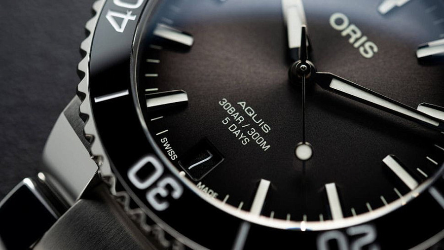 Часы Oris Aquis Date Calibre 400 01 400 7769 4154-07 4 22 74FC — металл сталь, Швейцария