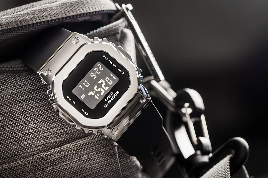 Часы Casio G-Shock GM-S5600-1DR (GM-S5600-1) — женские, полимер