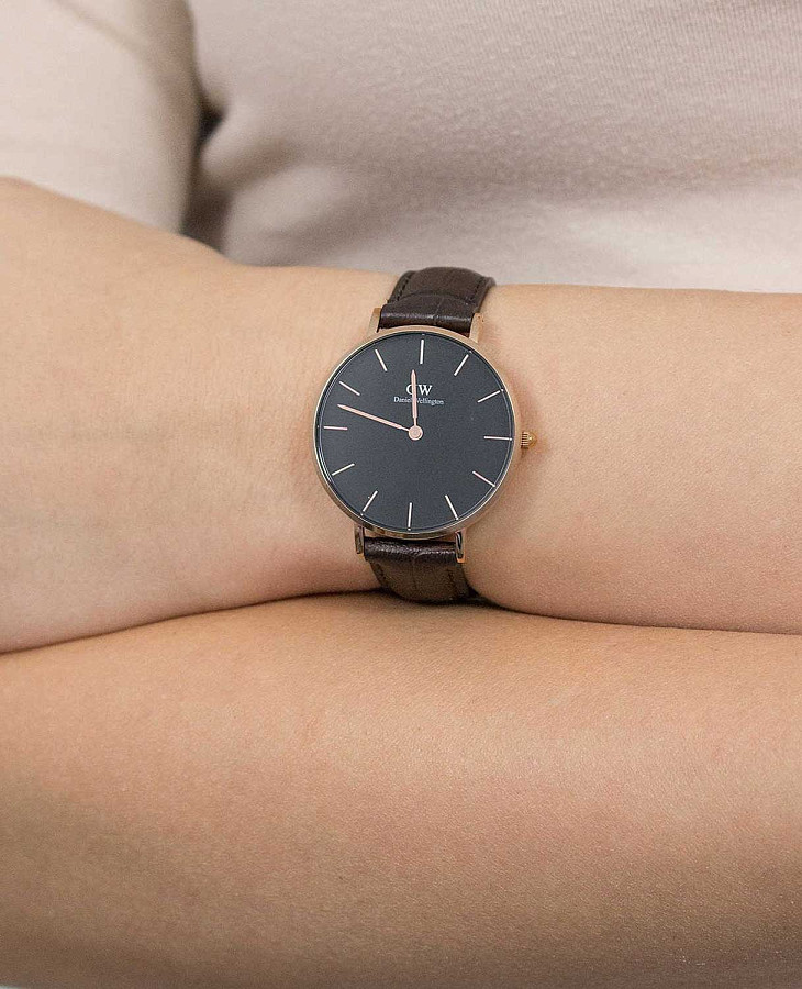 Часы Daniel Wellington Petite York DW00100170 — кварцевые, сталь металл